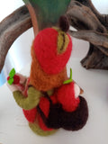 Needlefelted figurine : Mrs Appleby